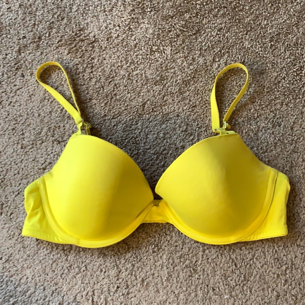 ***SOLD***Victoria’s Secret PINK bra 36C